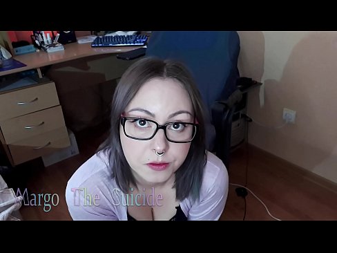 ❤️ Ang Sexy na Babae na may Salamin ay Sumipsip ng Dildo sa Camera ️❌ super porn sa amin ️❤